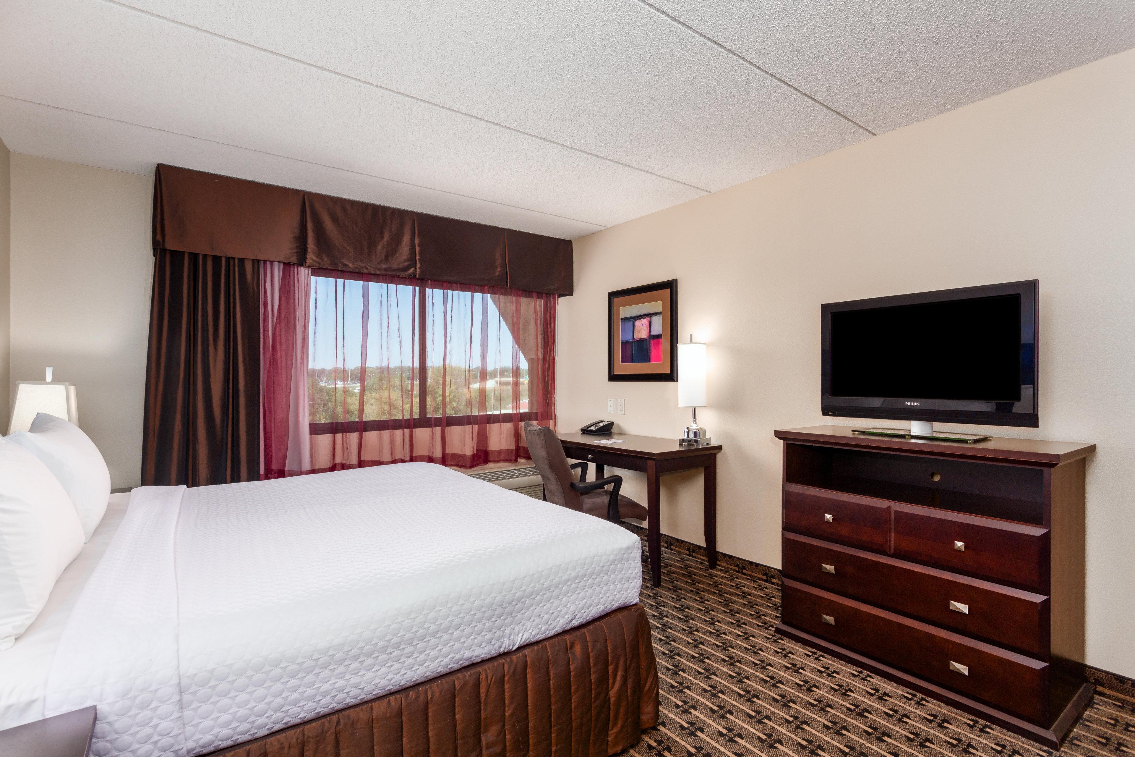 Hotel Crowne Plaza Milwaukee South By Ihg Exterior foto