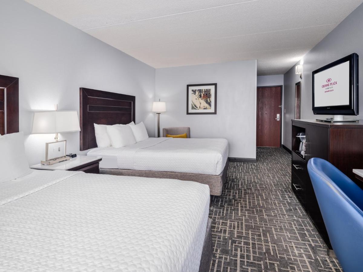 Hotel Crowne Plaza Milwaukee South By Ihg Exterior foto