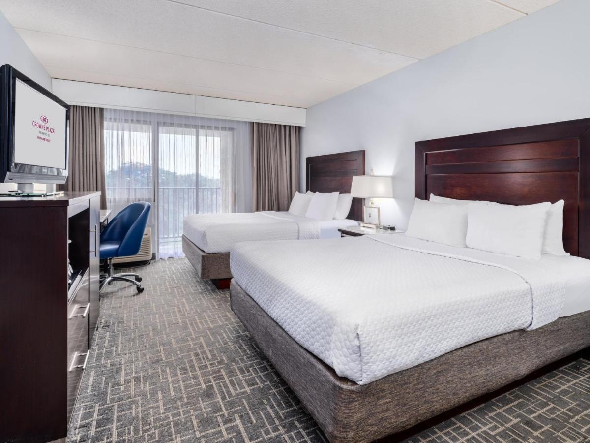 Hotel Crowne Plaza Milwaukee South By Ihg Exterior foto