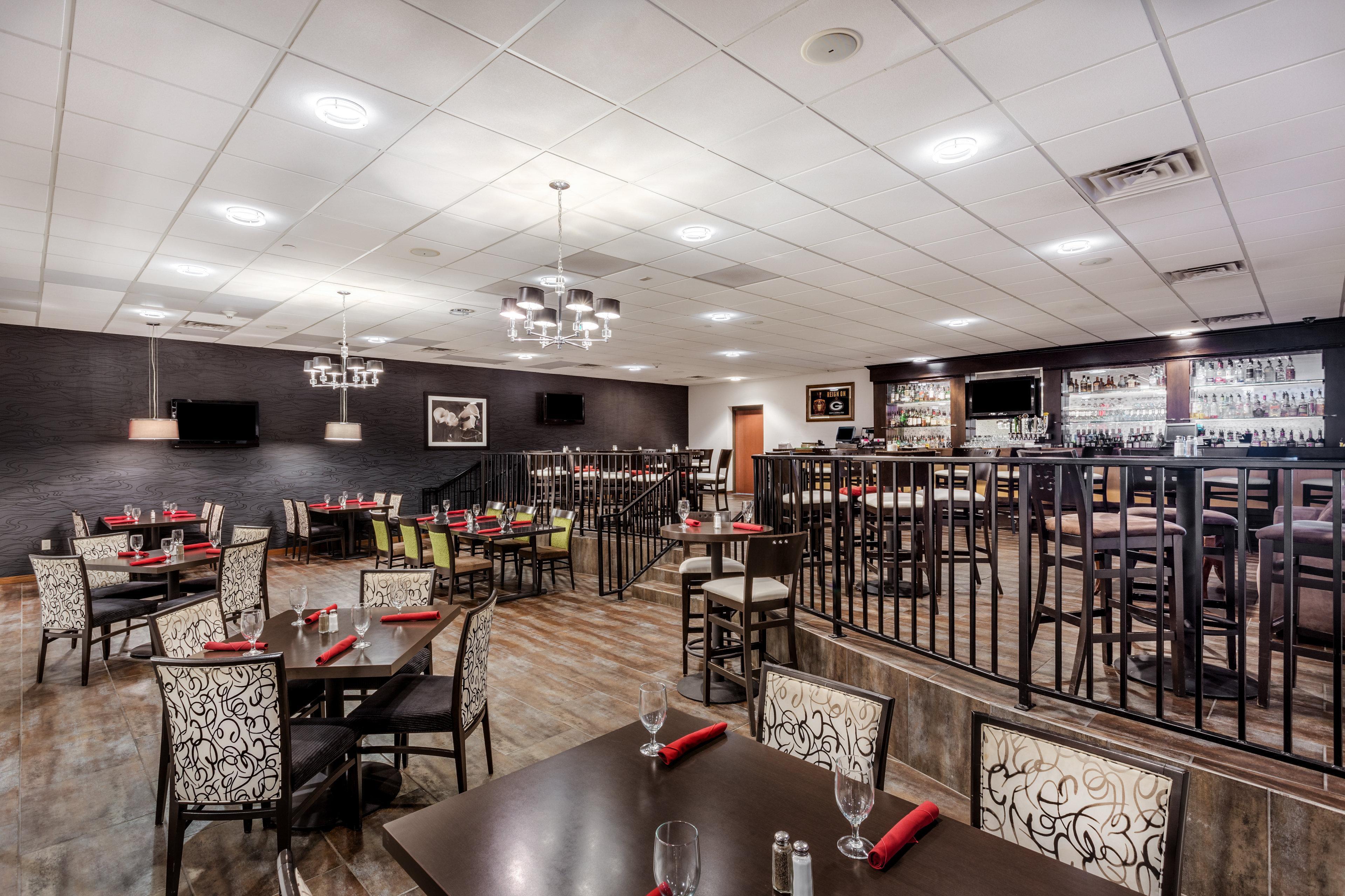 Hotel Crowne Plaza Milwaukee South By Ihg Exterior foto