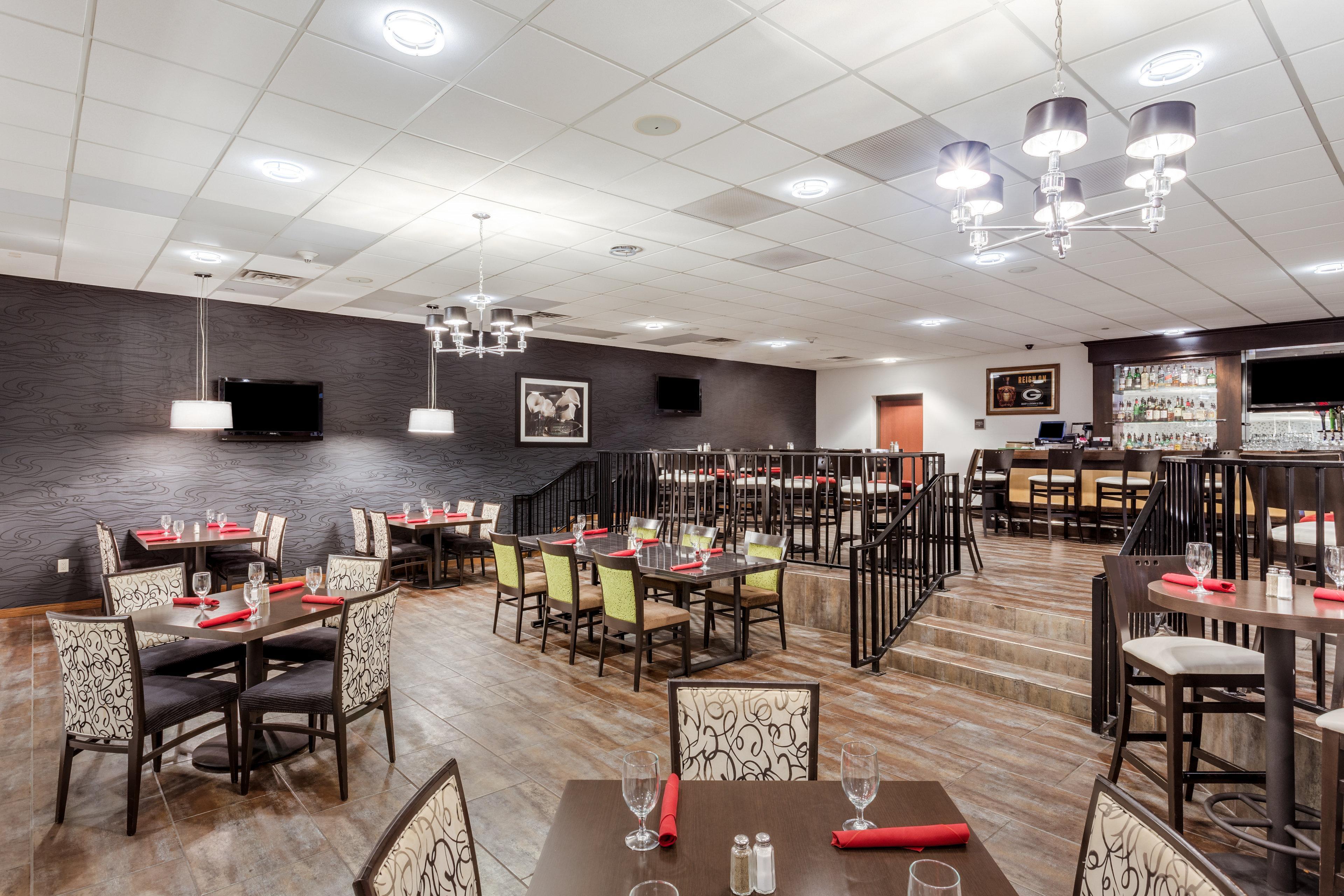 Hotel Crowne Plaza Milwaukee South By Ihg Exterior foto