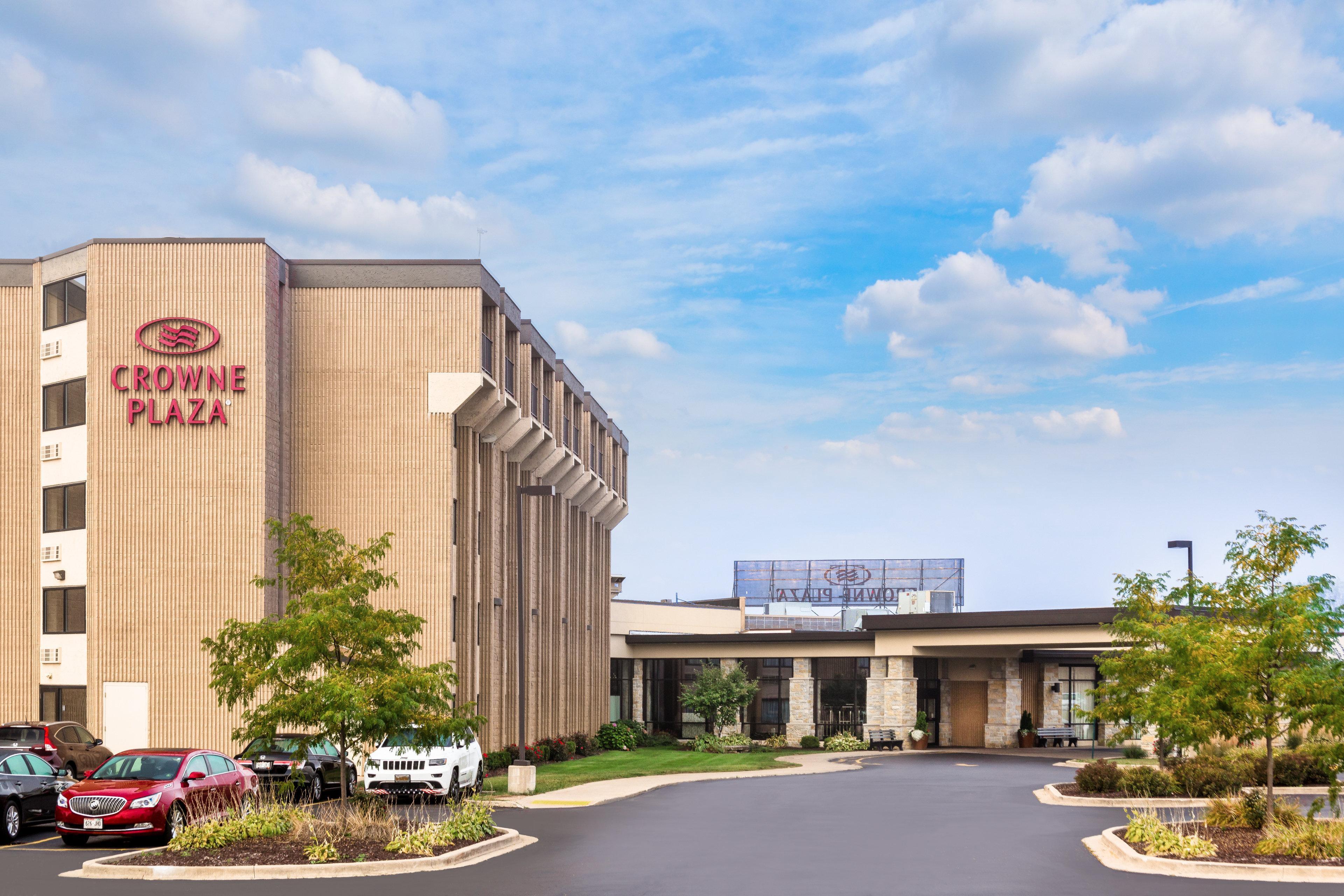 Hotel Crowne Plaza Milwaukee South By Ihg Exterior foto