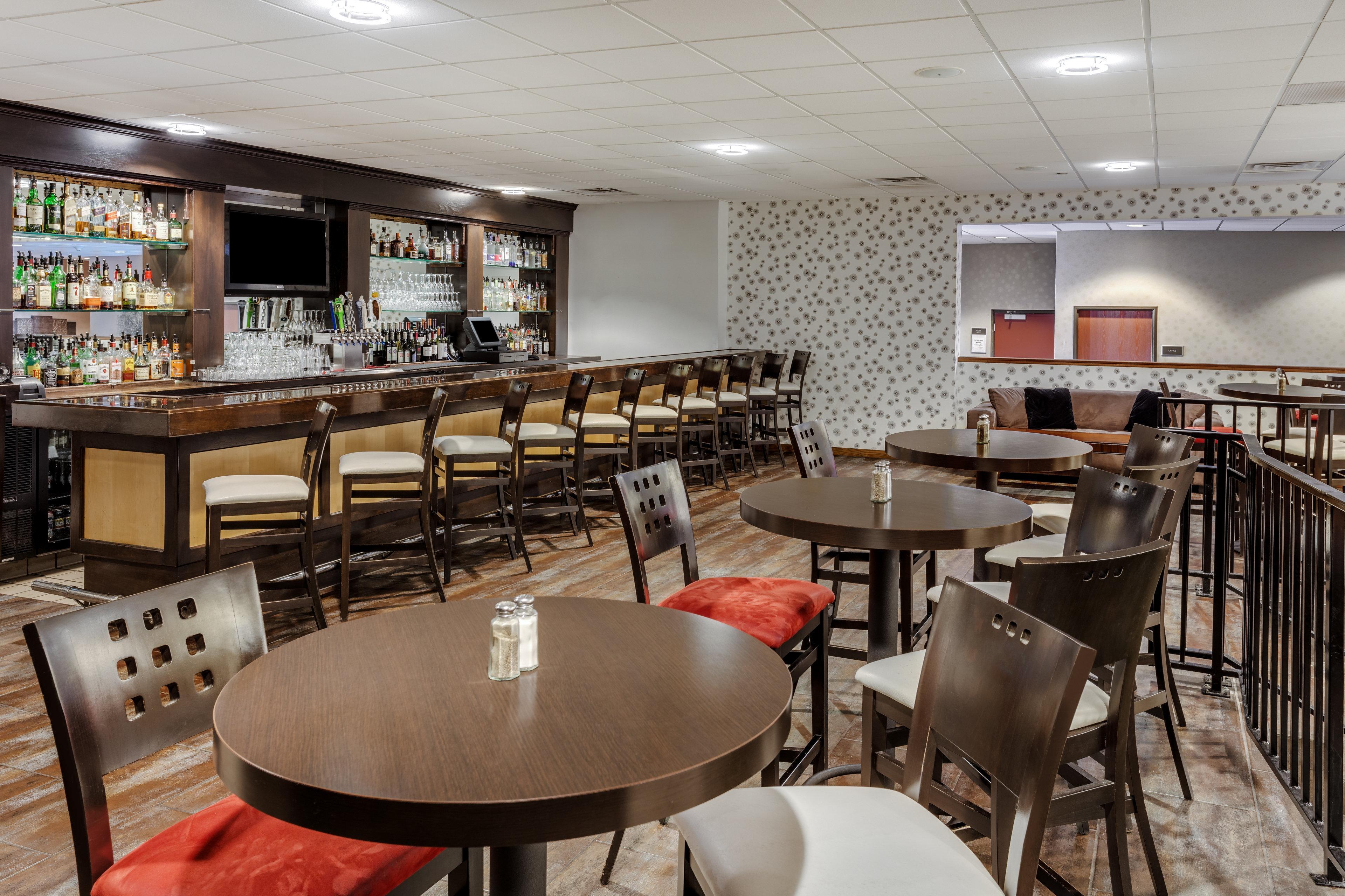Hotel Crowne Plaza Milwaukee South By Ihg Exterior foto