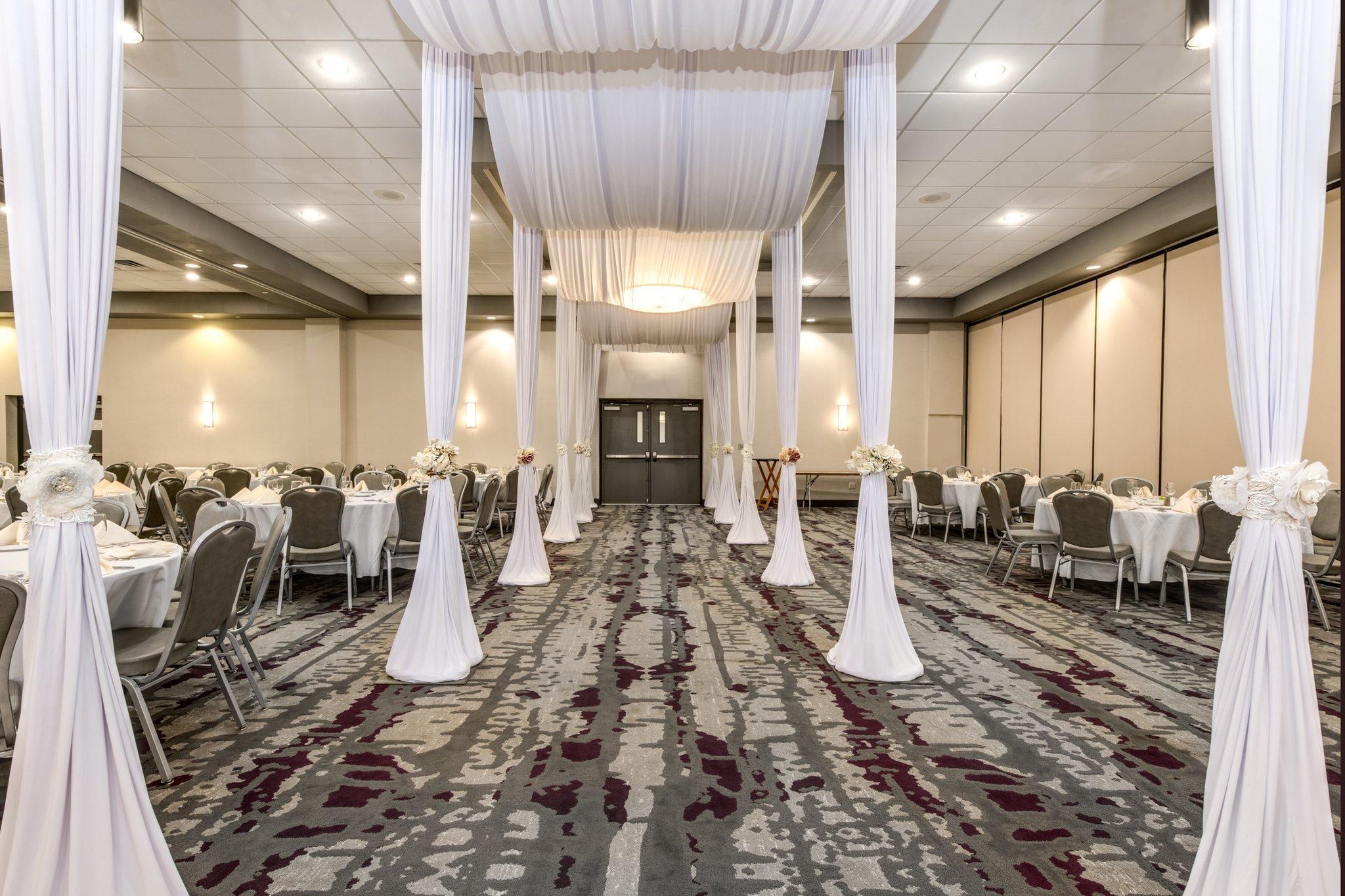 Hotel Crowne Plaza Milwaukee South By Ihg Exterior foto